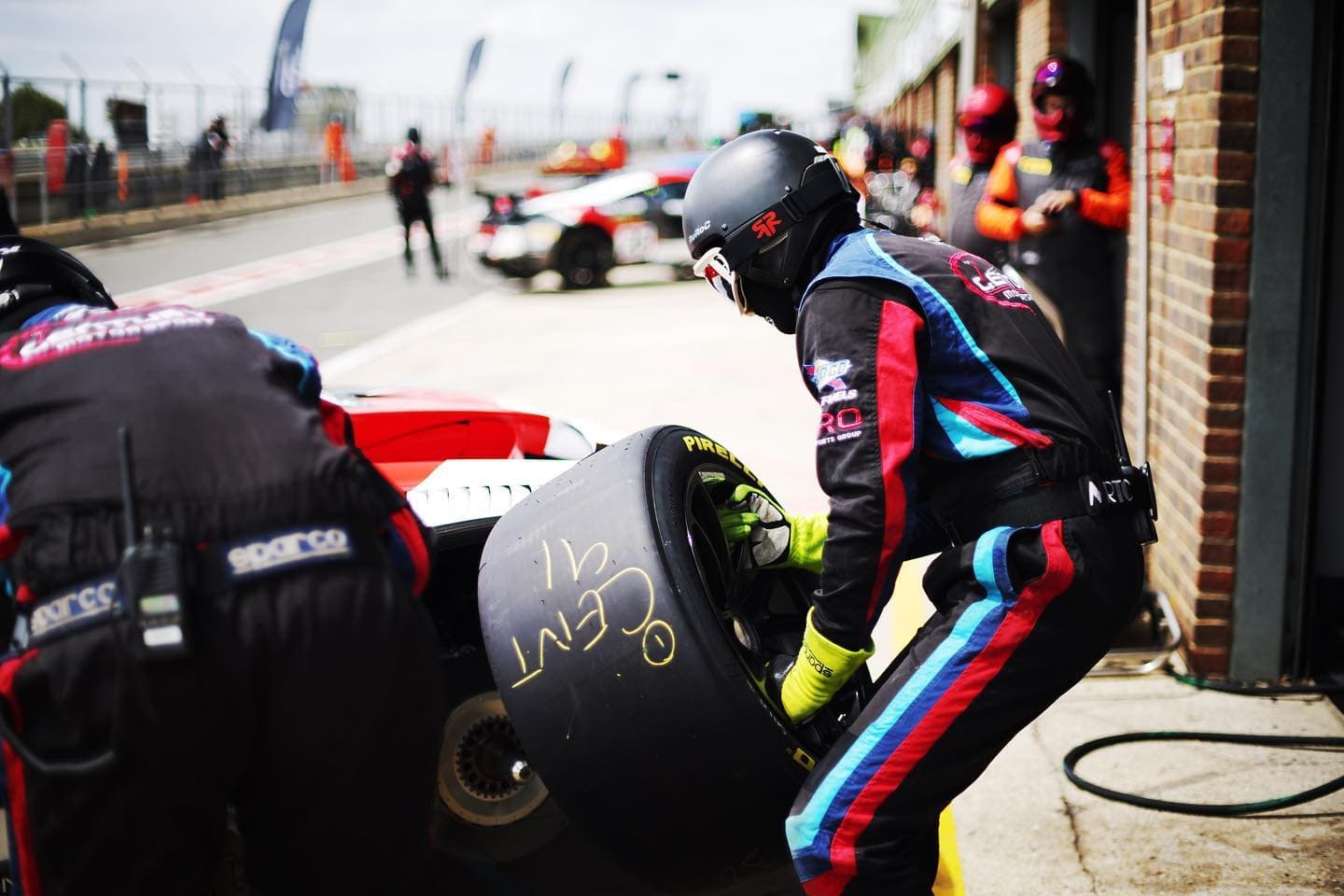 SFI 2 Layer Nomex mechanic suit customer example 01.
